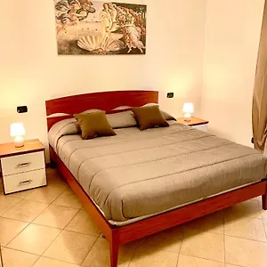2 Castel d'Azzano